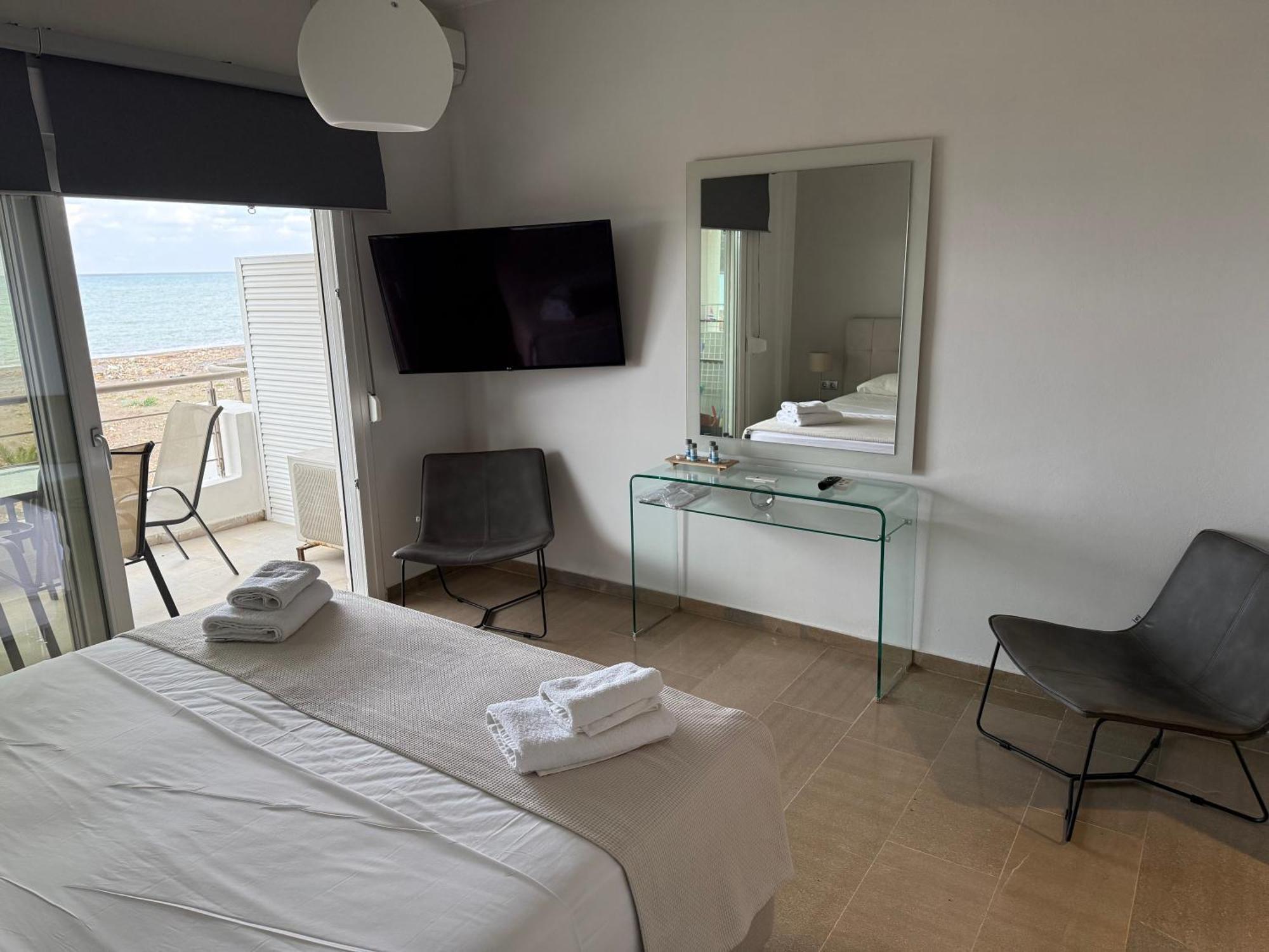 Korelis Apartments Agia Anna  Exteriör bild