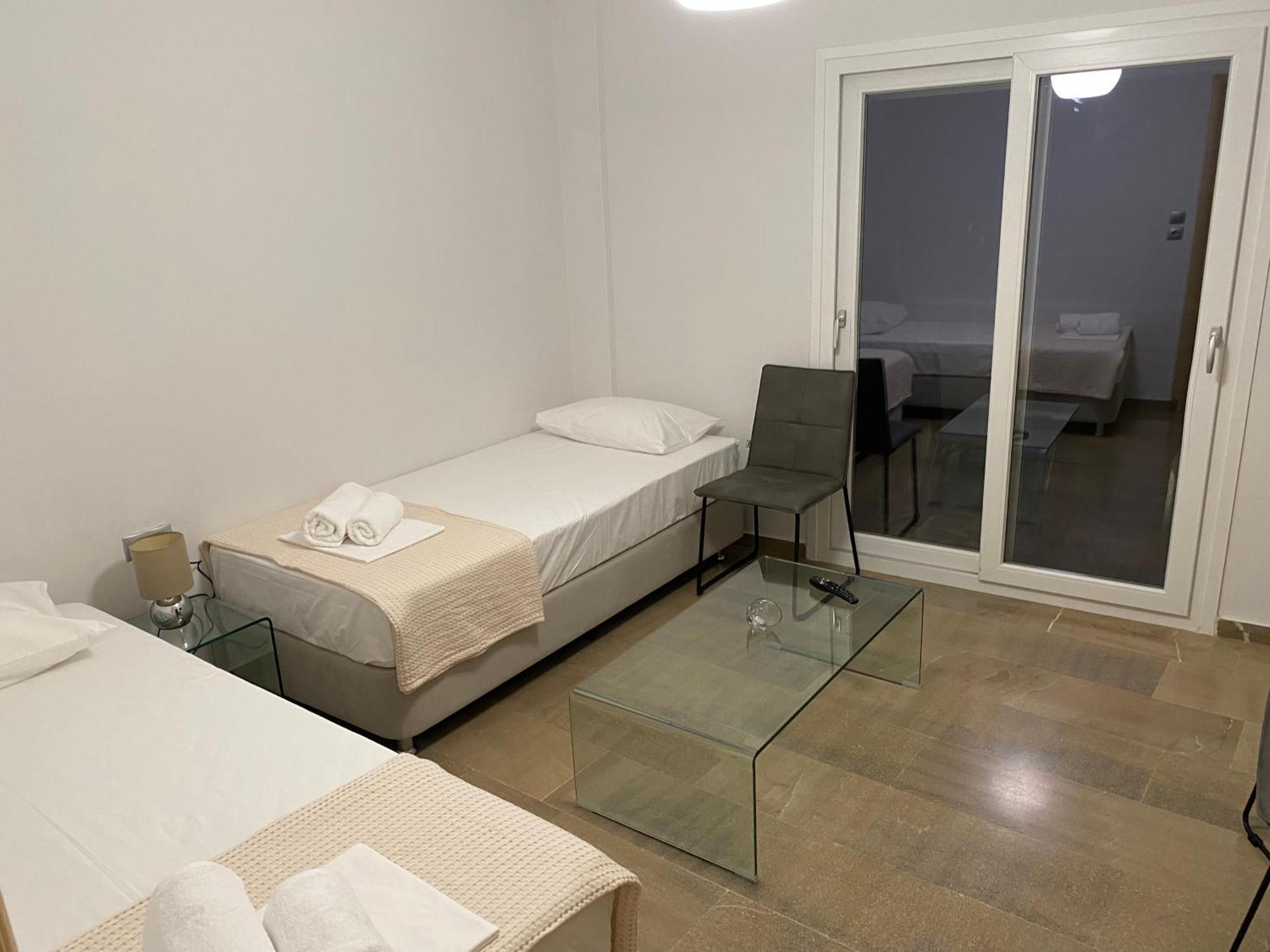 Korelis Apartments Agia Anna  Exteriör bild