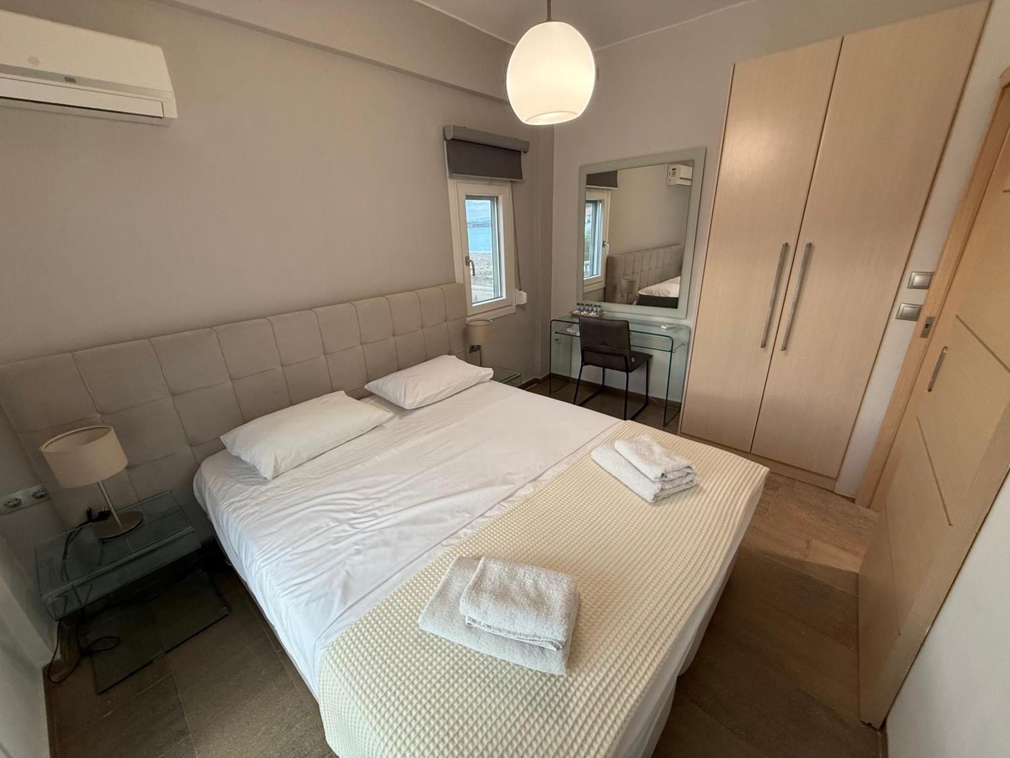 Korelis Apartments Agia Anna  Exteriör bild