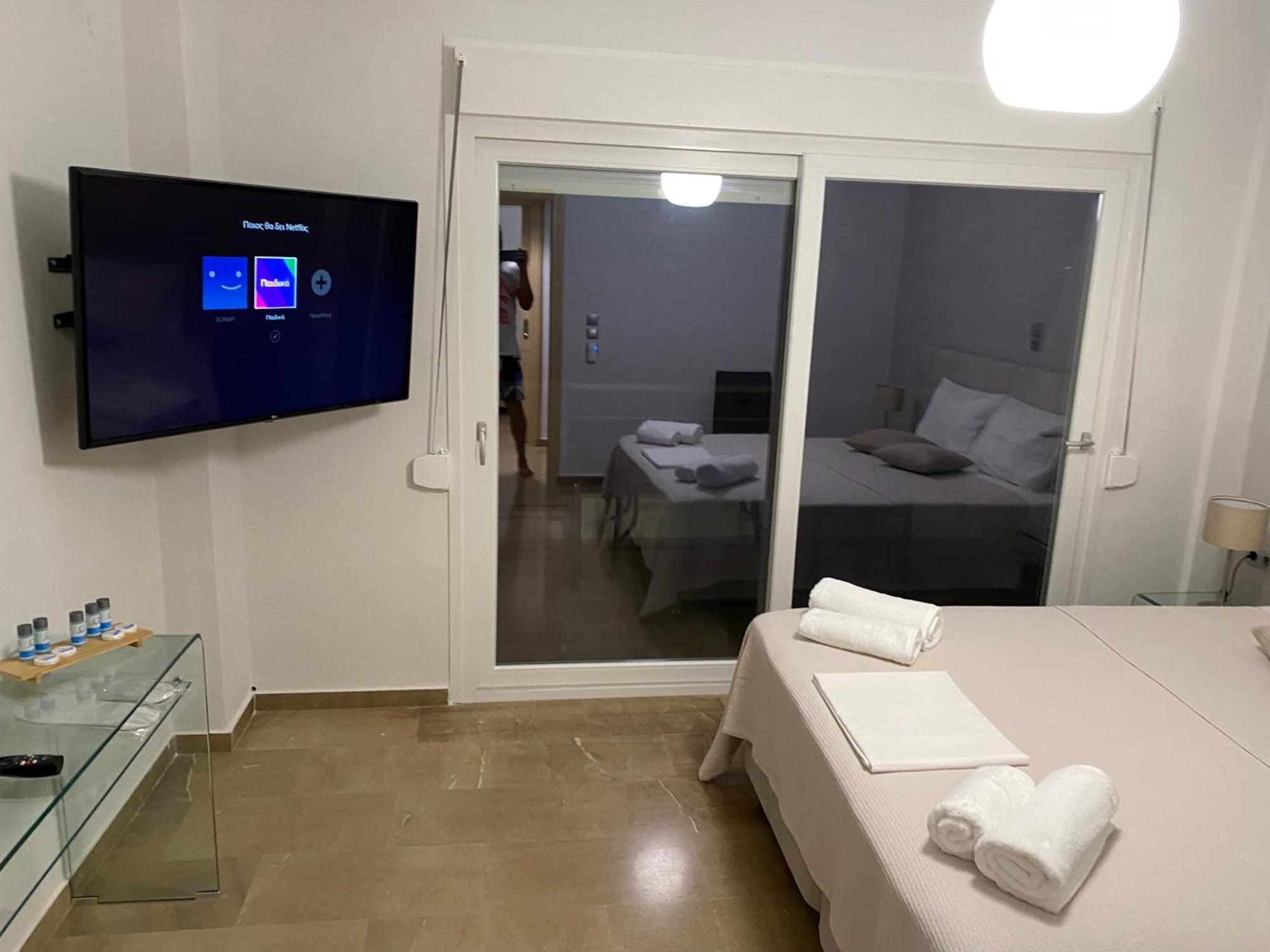 Korelis Apartments Agia Anna  Exteriör bild